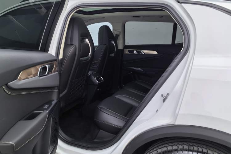 Used Lynk & Co 01 2017 2.0T Two-Wheel Drive Pro Edition Interior 4