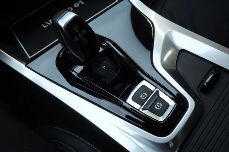 Used Lynk & Co 01 2017 2.0T Two-Wheel-Drive Version Interior 6