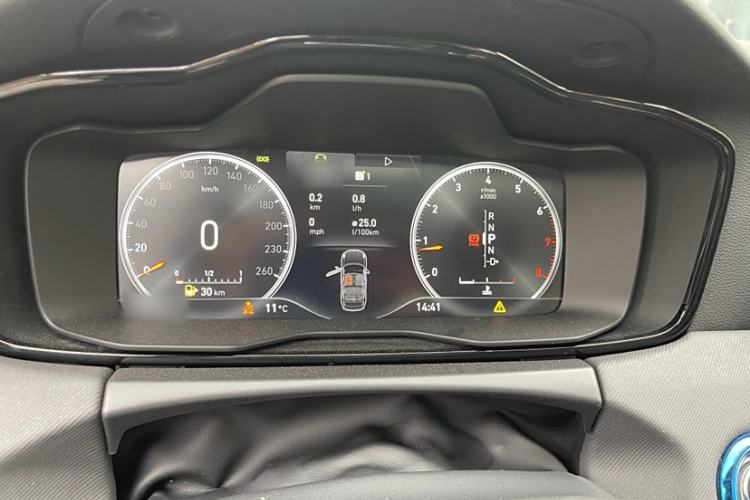 Used Lynk & Co 01 2017 2.0T Two-Wheel Drive Pro Edition Interior 8
