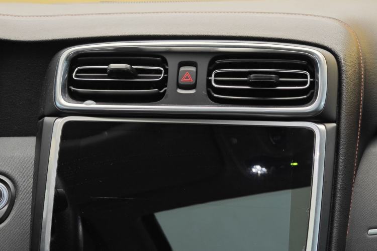 Used Lynk & Co 01 2017 2.0T Four-Wheel Drive Pro Edition Interior 8
