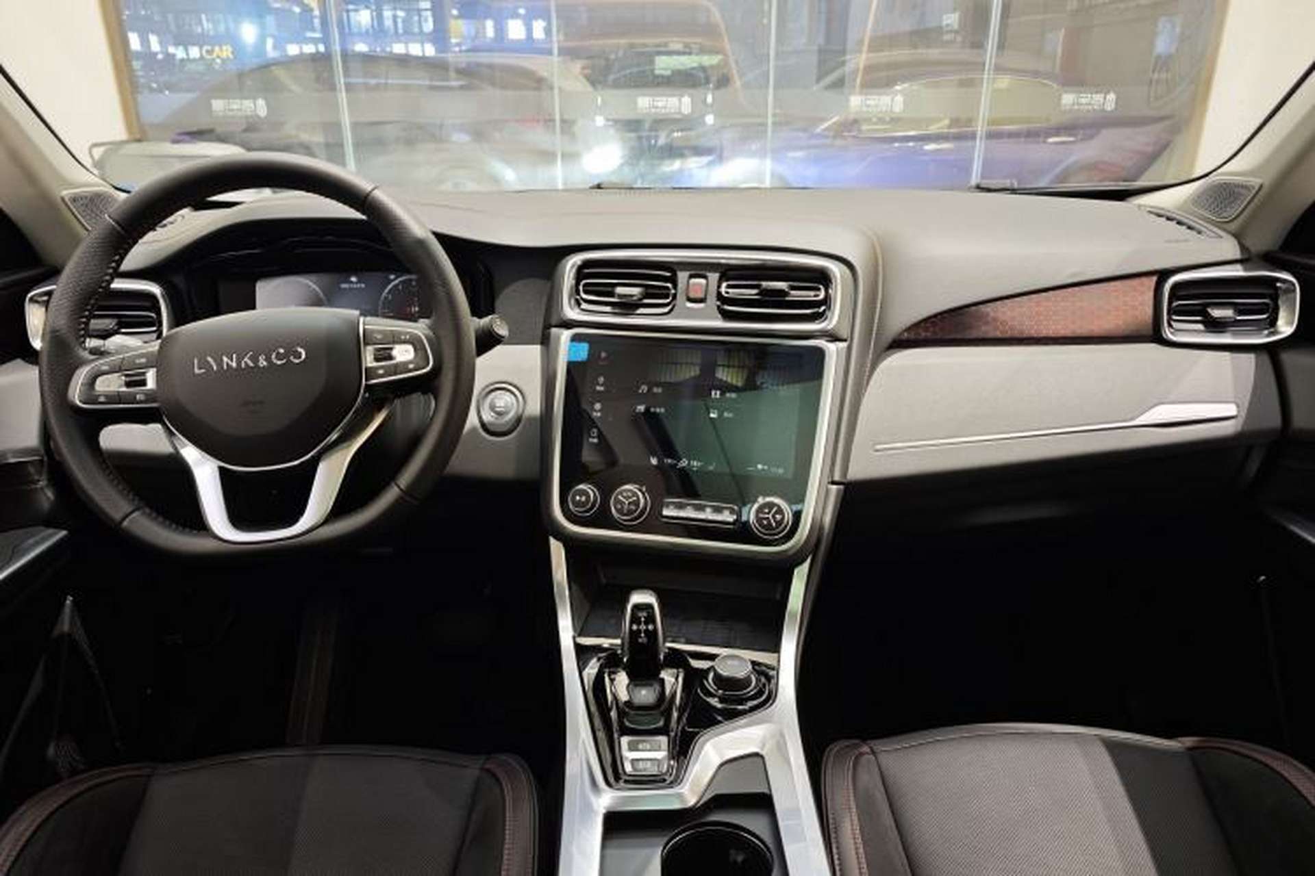 Used Lynk & Co 01 2017 2.0T Four-Wheel Drive Pro Edition Interior 9
