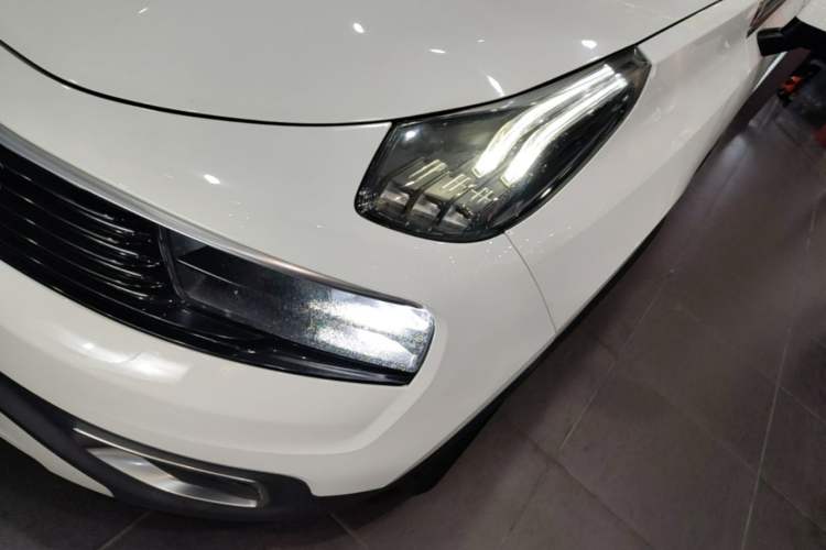 Used Lynk & Co 01 2017 2.0T Two-Wheel Drive Pro Edition Left Front Headlight