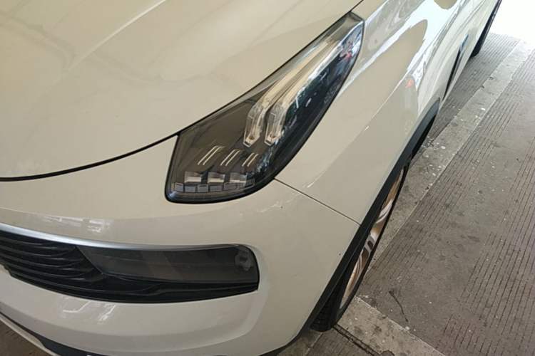 Used Lynk & Co 01 2017 2.0T Two-Wheel Drive Pro Edition Left Front Headlight