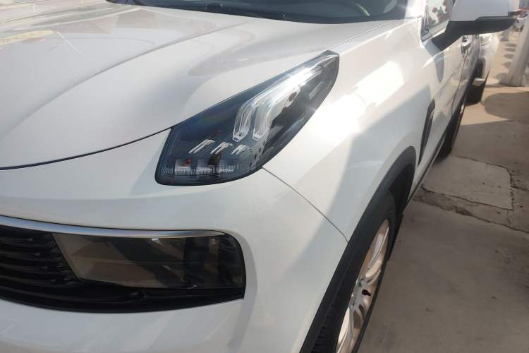 Used Lynk & Co 01 2017 2.0T Two-Wheel Drive Pro Edition Left Front Headlight