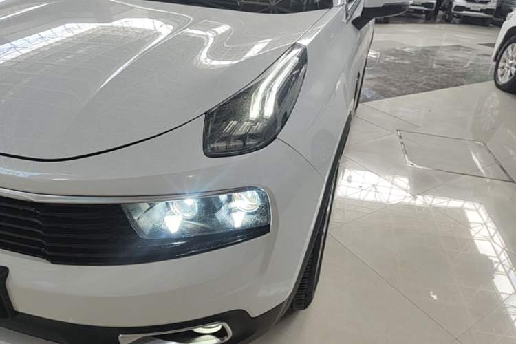 Used Lynk & Co 01 2017 2.0T Two-Wheel Drive Pro Edition Left Front Headlight
