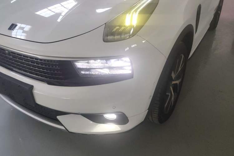 Used Lynk & Co 01 2017 2.0T Four-Wheel Drive Pro Edition Left Front Headlight