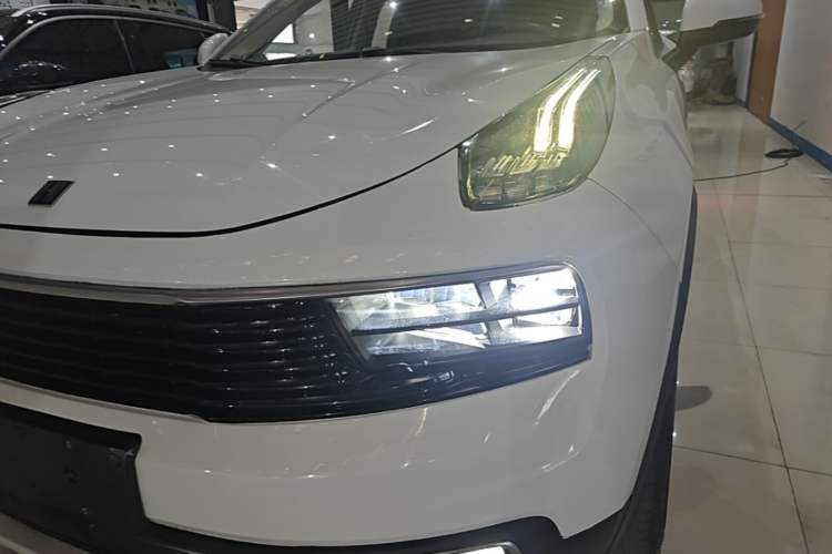 Used Lynk & Co 01 2017 2.0T Two-Wheel Drive Pro Edition Left Front Headlight