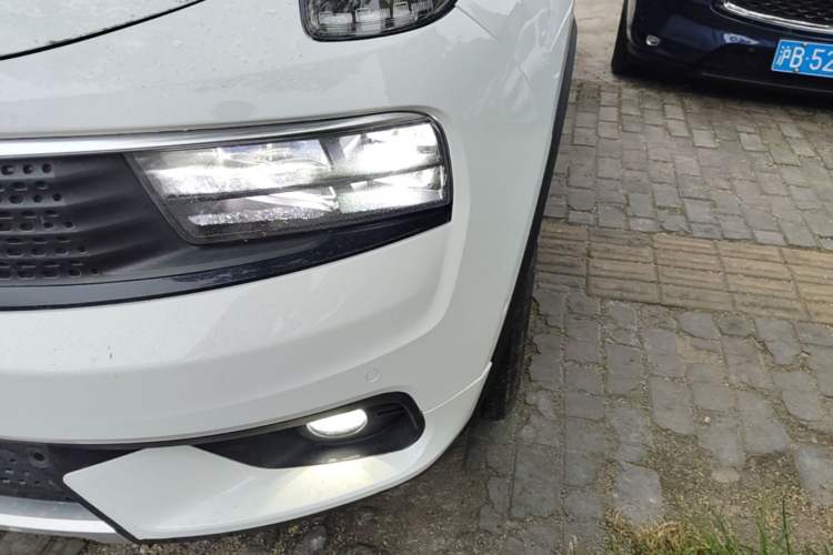Used Lynk & Co 01 2017 2.0T Four-Wheel Drive Pro Edition Left Front Headlight