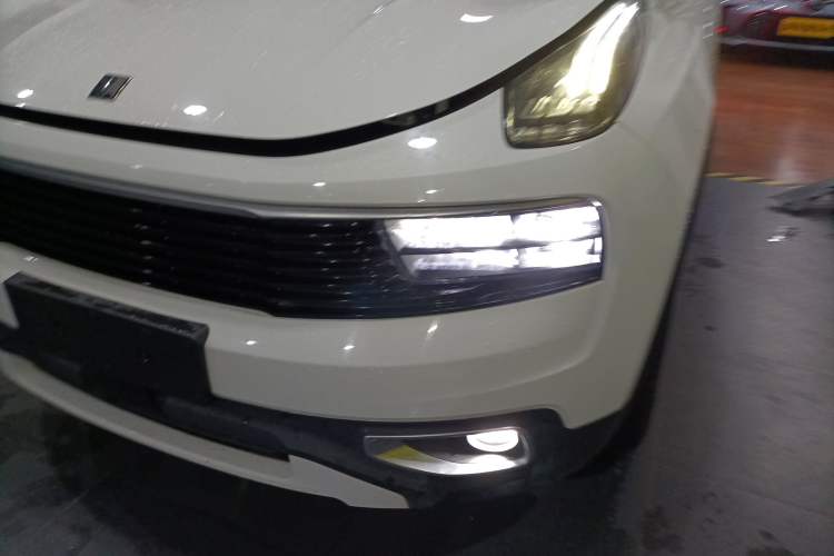 Used Lynk & Co 01 2017 2.0T Two-Wheel Drive Pro Edition Left Front Headlight