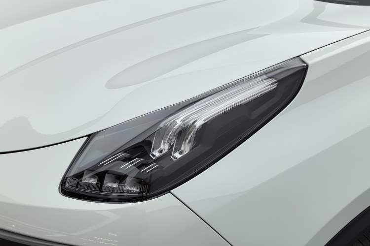 Used Lynk & Co 01 2017 2.0T Two-Wheel Drive Pro Edition Left Front Headlight