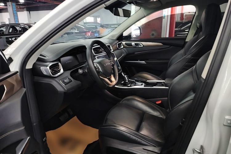 Used Lynk & Co 01 2017 2.0T Two-Wheel-Drive Version Left Front Seat