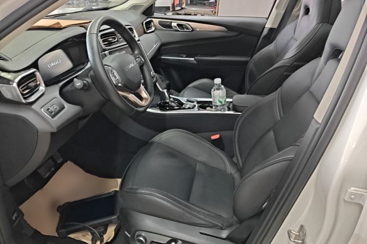 Used Lynk & Co 01 2017 2.0T Two-Wheel Drive Pro Edition Left Front Seat