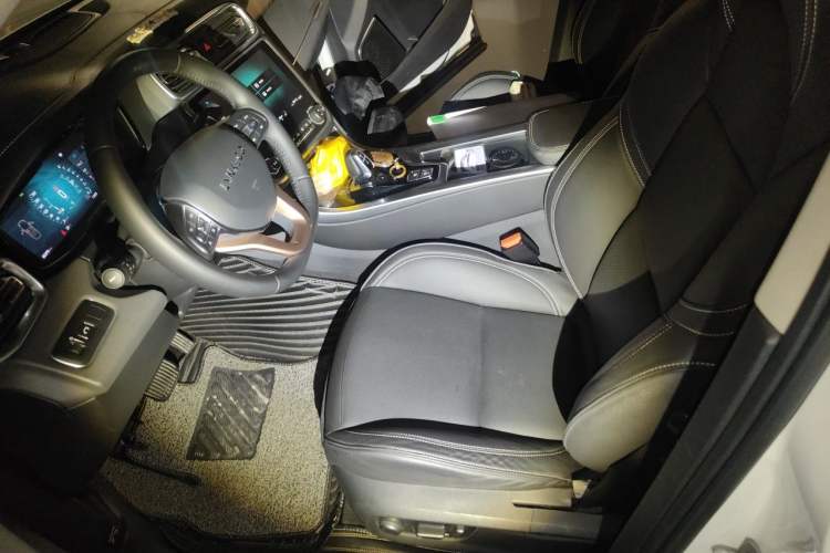 Used Lynk & Co 01 2017 2.0T Two-Wheel Drive Pro Edition Left Front Seat