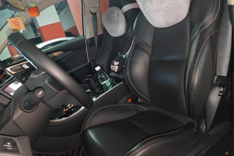 Used Lynk & Co 01 2017 2.0T Two-Wheel Drive Pro Edition Left Front Seat