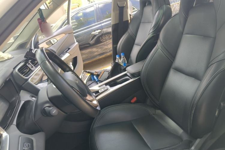 Used Lynk & Co 01 2017 2.0T Two-Wheel Drive Pro Edition Left Front Seat
