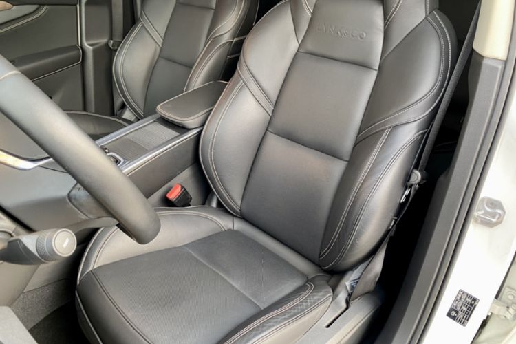 Used Lynk & Co 01 2017 2.0T Two-Wheel Drive Pro Edition Left Front Seat