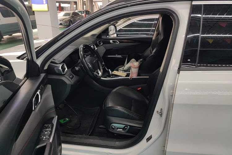 Used Lynk & Co 01 2017 2.0T Four-Wheel Drive Pro Edition Left Front Seat