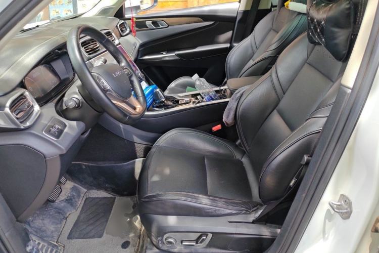 Used Lynk & Co 01 2017 2.0T Two-Wheel Drive Pro Edition Left Front Seat