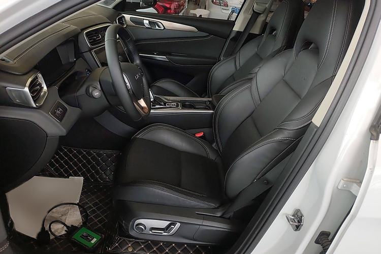 Used Lynk & Co 01 2017 2.0T Two-Wheel Drive Pro Edition Left Front Seat