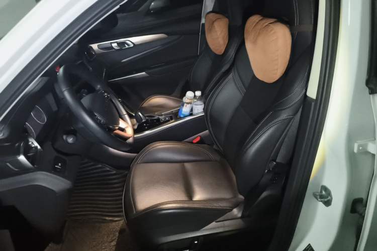 Used Lynk & Co 01 2017 2.0T Two-Wheel Drive Pro Edition Left Front Seat