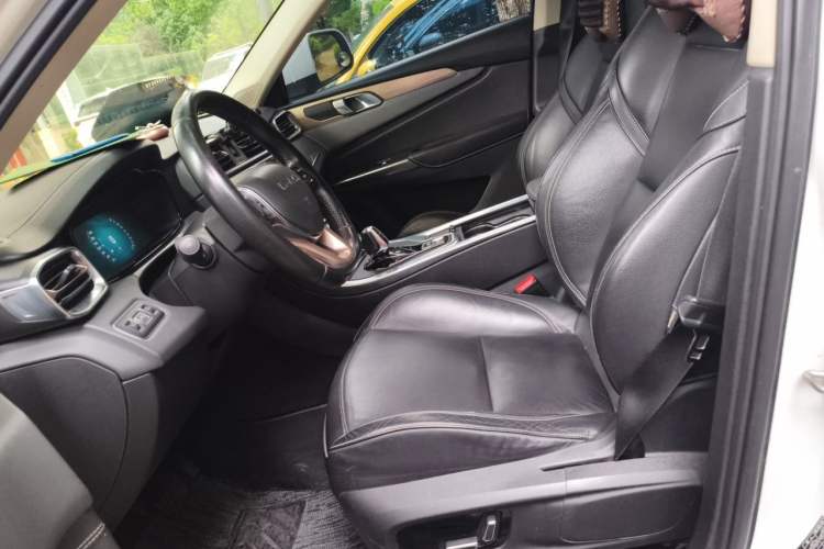 Used Lynk & Co 01 2017 2.0T Two-Wheel-Drive Version Left Front Seat