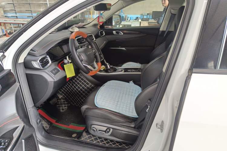 Used Lynk & Co 01 2017 2.0T Four-Wheel Drive Pro Edition Left Front Seat