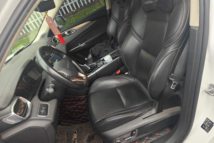 Used Lynk & Co 01 2017 2.0T Two-Wheel Drive Pro Edition Left Front Seat