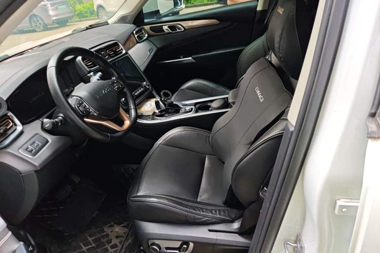 Used Lynk & Co 01 2017 2.0T Two-Wheel Drive Pro Edition Left Front Seat