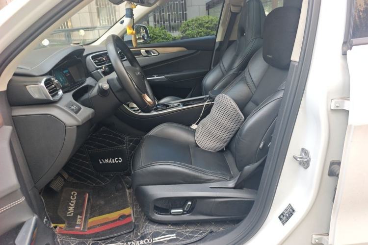 Used Lynk & Co 01 2017 2.0T Two-Wheel-Drive Version Left Front Seat