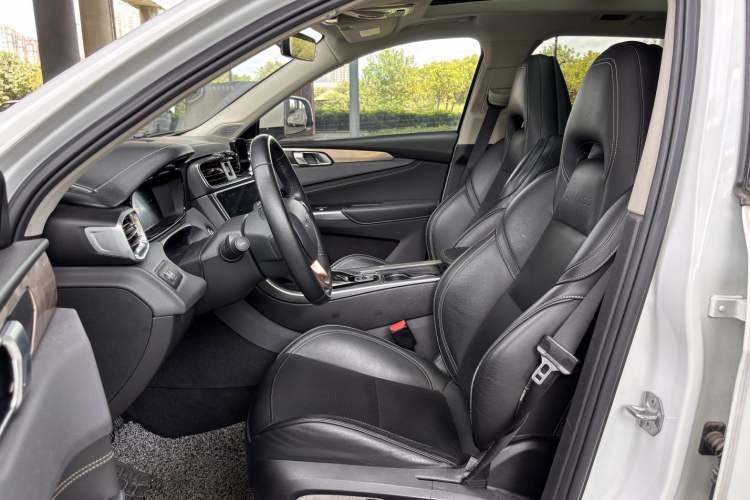 Used Lynk & Co 01 2017 2.0T Two-Wheel Drive Pro Edition Left Front Seat