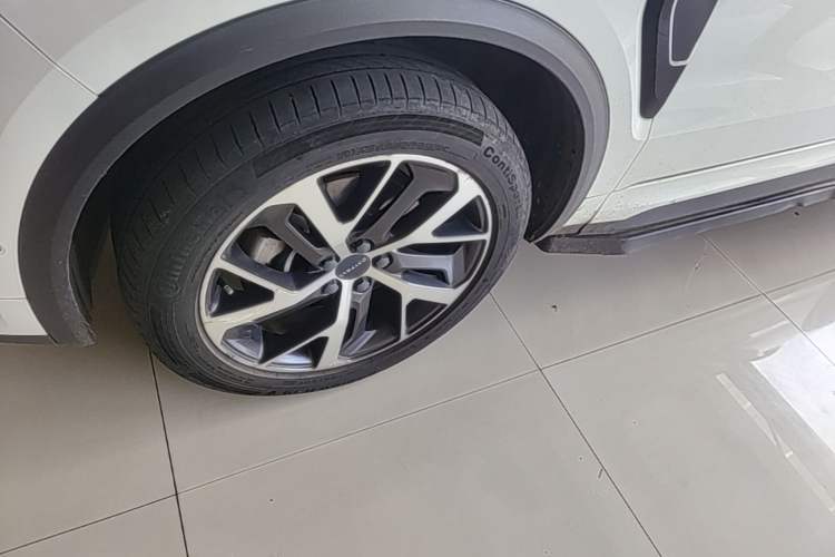 Used Lynk & Co 01 2017 2.0T Four-Wheel Drive Pro Edition Left Front Wheel Hub