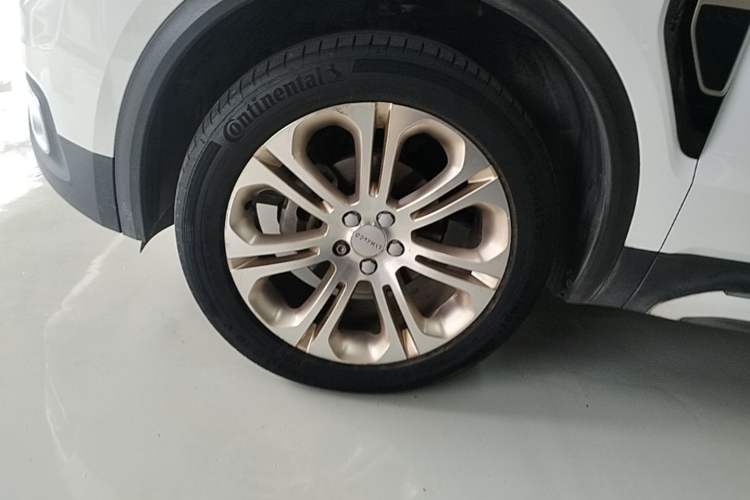 Used Lynk & Co 01 2017 2.0T Two-Wheel Drive Pro Edition Left Front Wheel Hub