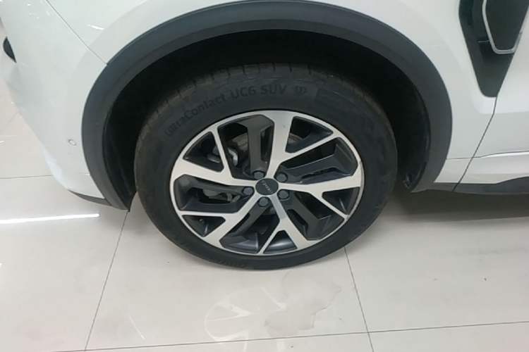 Used Lynk & Co 01 2017 2.0T Four-Wheel Drive Pro Edition Left Front Wheel Hub