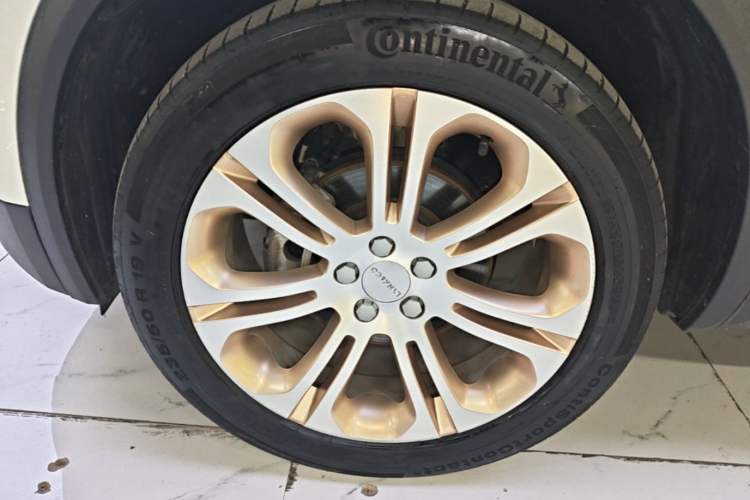 Used Lynk & Co 01 2017 2.0T Two-Wheel Drive Pro Edition Left Front Wheel Hub