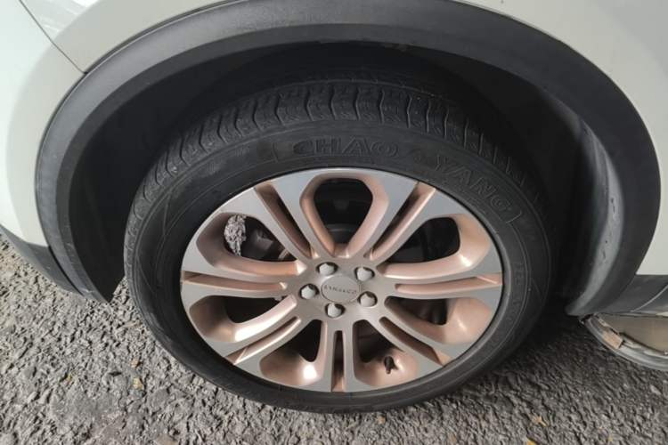 Used Lynk & Co 01 2017 2.0T Two-Wheel Drive Pro Edition Left Front Wheel Hub