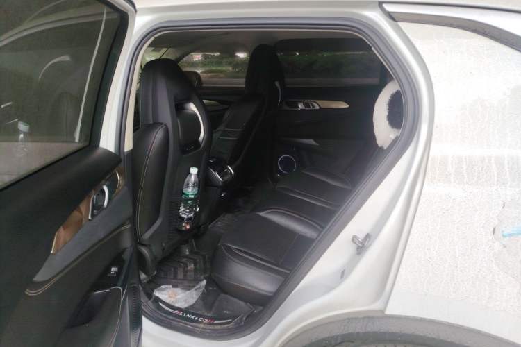 Used Lynk & Co 01 2017 2.0T Two-Wheel Drive Pro Edition Left Rear Seat