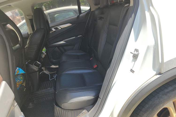 Used Lynk & Co 01 2017 2.0T Two-Wheel Drive Pro Edition Left Rear Seat