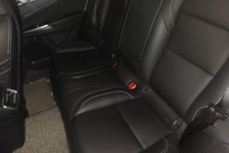 Used Lynk & Co 01 2017 2.0T Two-Wheel-Drive Version Left Rear Seat