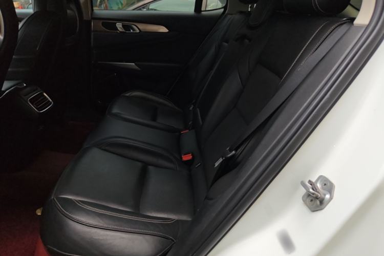 Used Lynk & Co 01 2017 2.0T Two-Wheel Drive Pro Edition Left Rear Seat