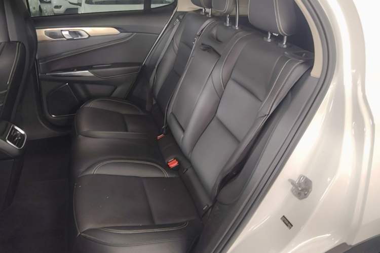 Used Lynk & Co 01 2017 2.0T Two-Wheel Drive Pro Edition Left Rear Seat