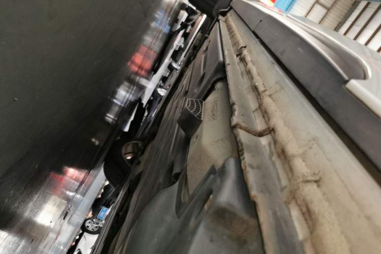 Used Lynk & Co 01 2017 2.0T Two-Wheel Drive Pro Edition Left Side Sill