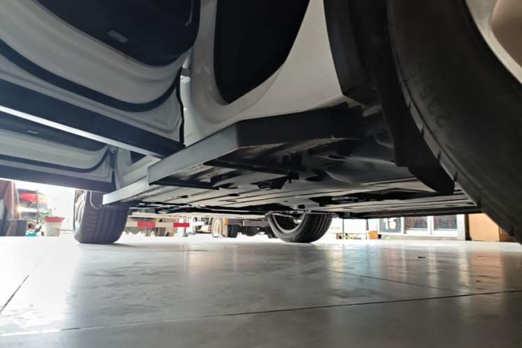 Used Lynk & Co 01 2017 2.0T Two-Wheel Drive Pro Edition Left Side Sill