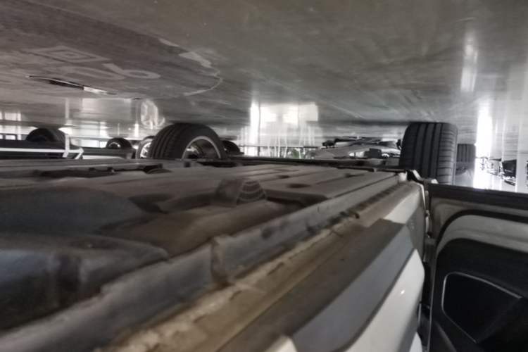 Used Lynk & Co 01 2017 2.0T Two-Wheel Drive Pro Edition Left Side Sill