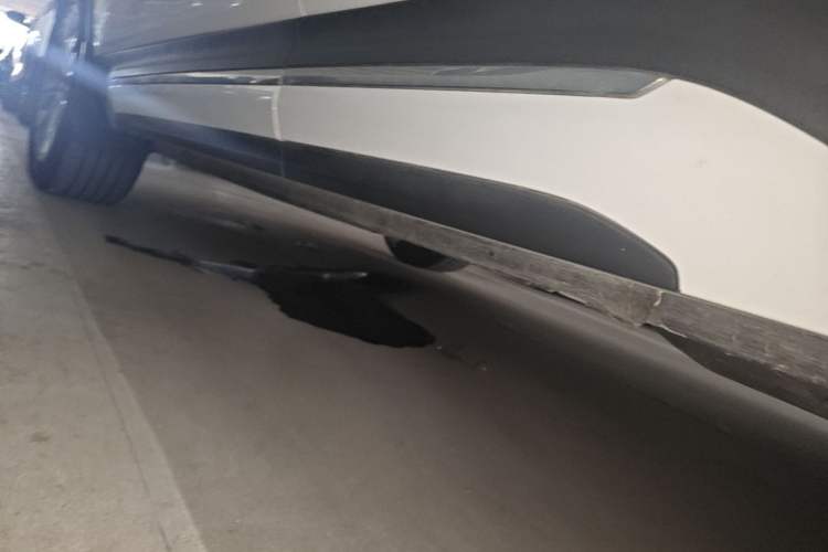 Used Lynk & Co 01 2017 2.0T Two-Wheel-Drive Version Left Side Sill