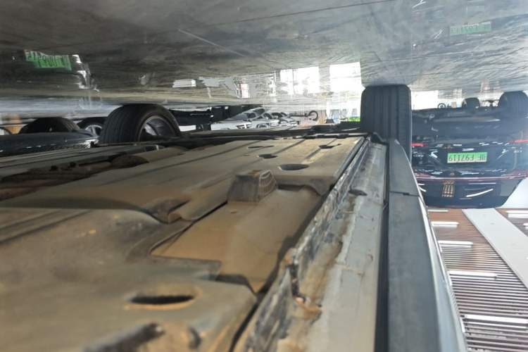 Used Lynk & Co 01 2017 2.0T Two-Wheel Drive Pro Edition Left Side Sill