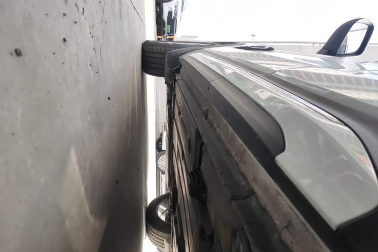 Used Lynk & Co 01 2017 2.0T Two-Wheel-Drive Version Left Side Sill