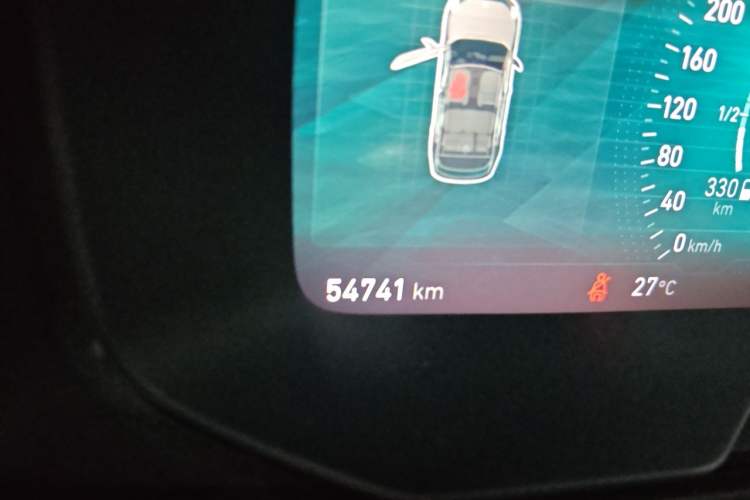 Used Lynk & Co 01 2017 2.0T Two-Wheel-Drive Version Odometer Close Up