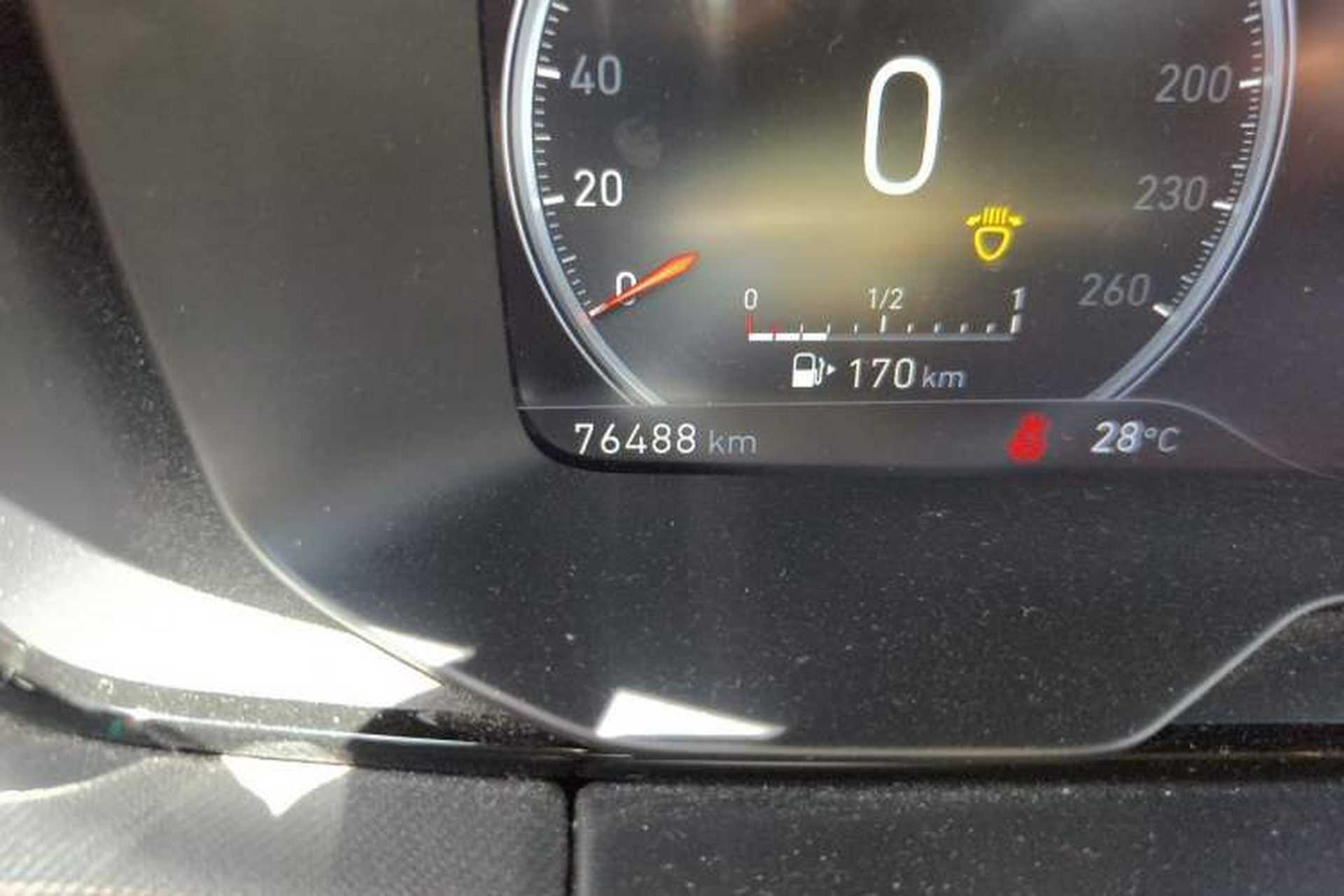 Used Lynk & Co 01 2017 2.0T Two-Wheel Drive Pro Edition Odometer Close Up