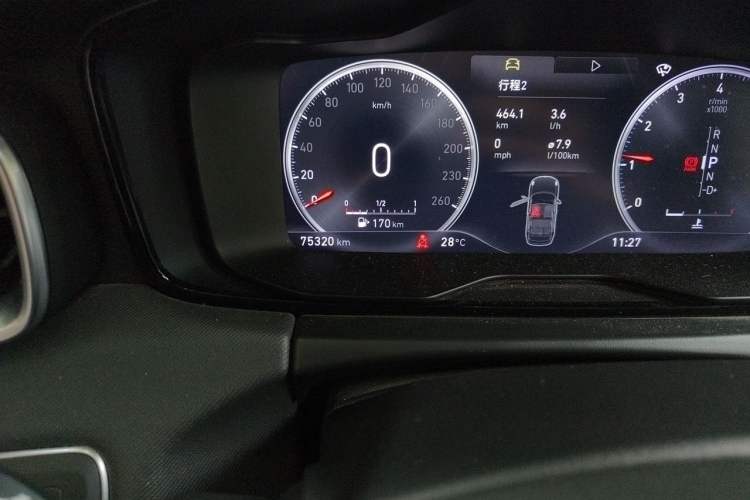 Used Lynk & Co 01 2017 2.0T Two-Wheel Drive Pro Edition Odometer Close Up