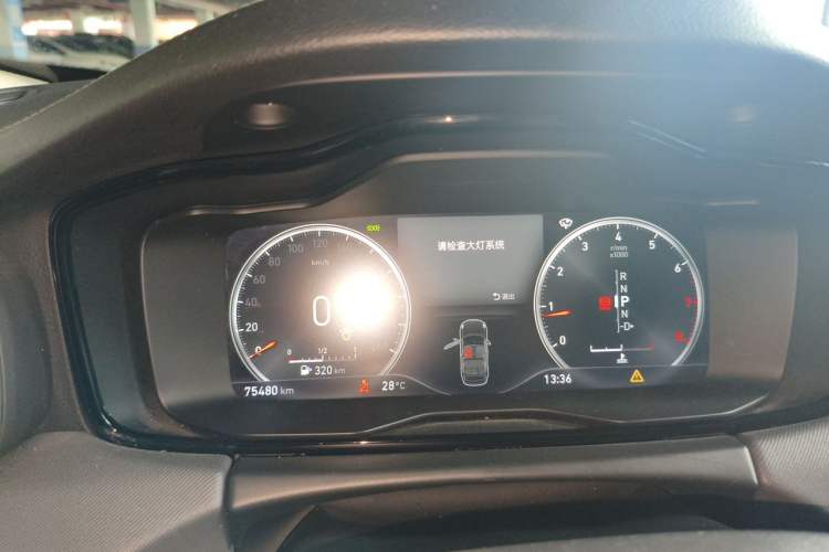 Used Lynk & Co 01 2017 2.0T Two-Wheel Drive Pro Edition Odometer Close Up